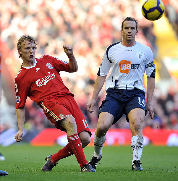 他曾多次获 他曾多次获